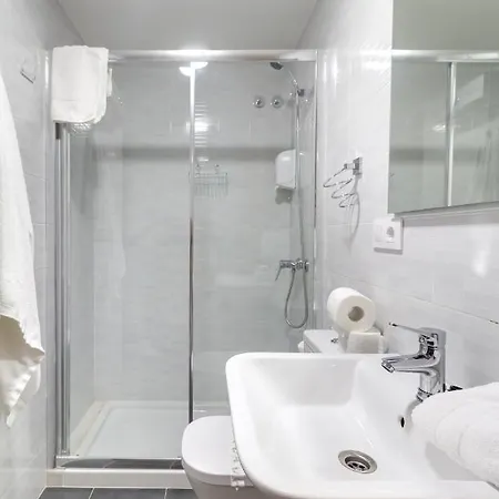 Duerming Family 3 アパート ビベイロ